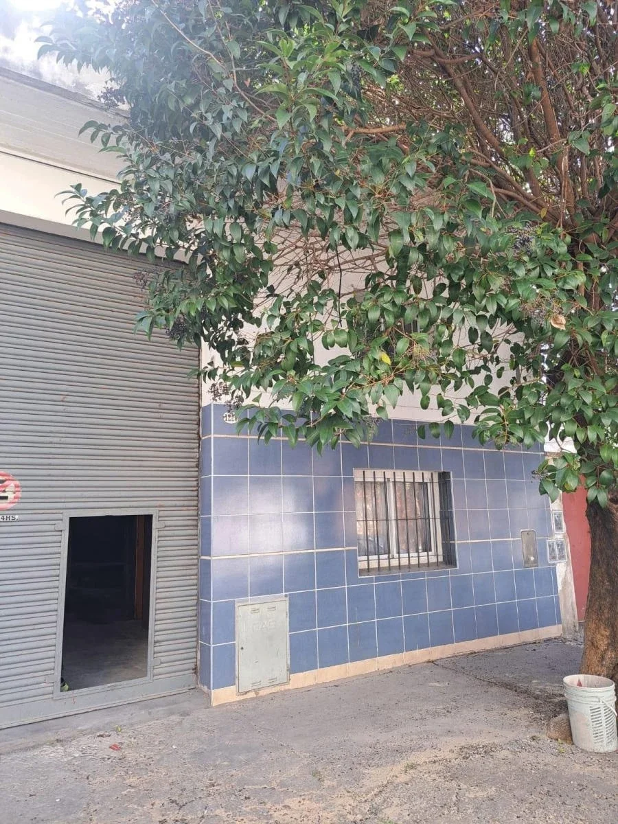 Galpón en venta en Ciudadela – Excelente ubicación a 3 cuadras de Av. Gral. Paz - Imagen 2
