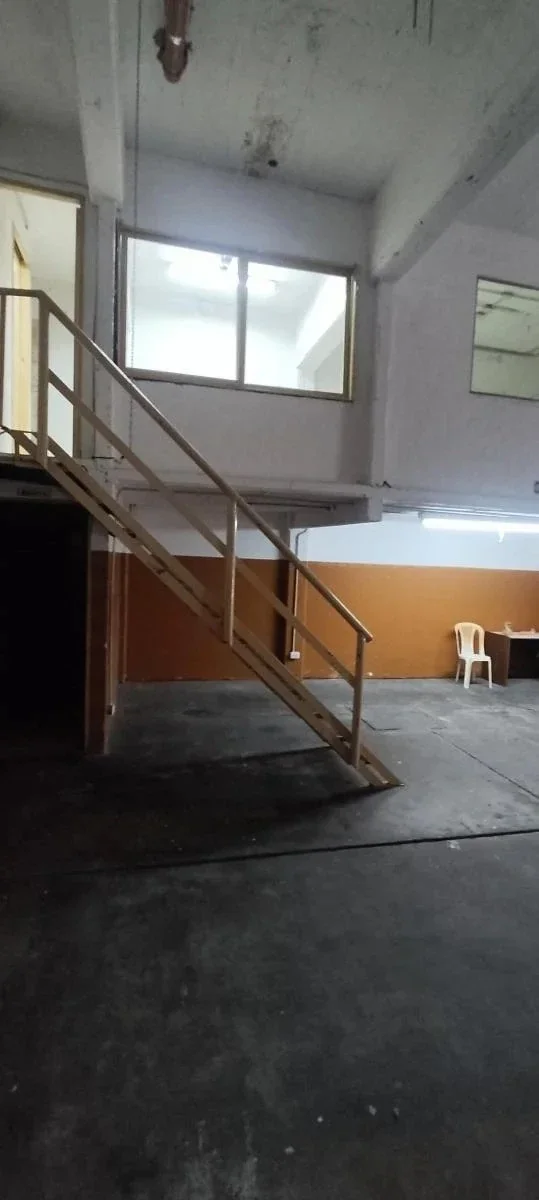 Galpón en alquiler de 300m2 ubicado en Lomas del Mirador - Imagen 4