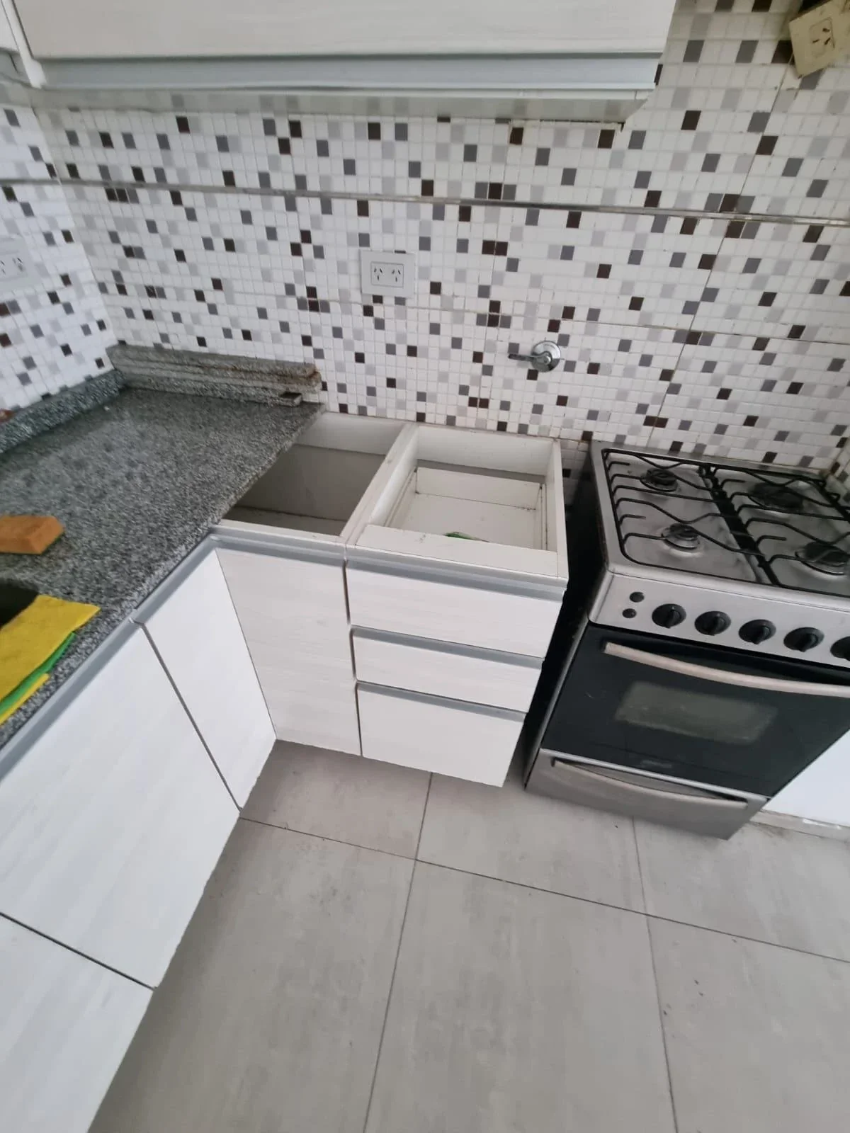 Departamento 3 ambientes en alquiler con cochera en San Justo - Imagen 2