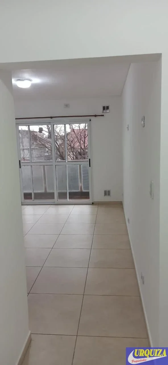 Departamento en alquiler de 1 dormitorio en Morón - Imagen 2