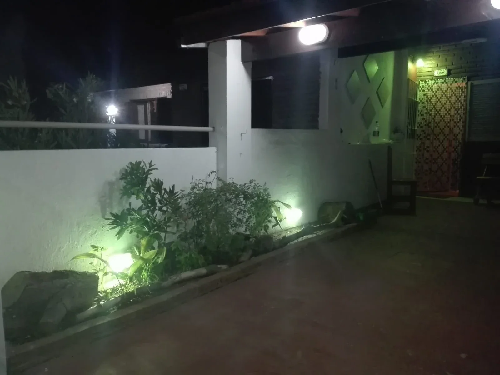Dúplex 3 ambientes en venta con cochera y patio en Las Toninas - Imagen 4