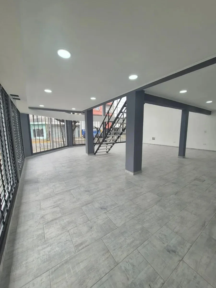 Local comercial en alquiler en Villa Luzuriaga - Imagen 3