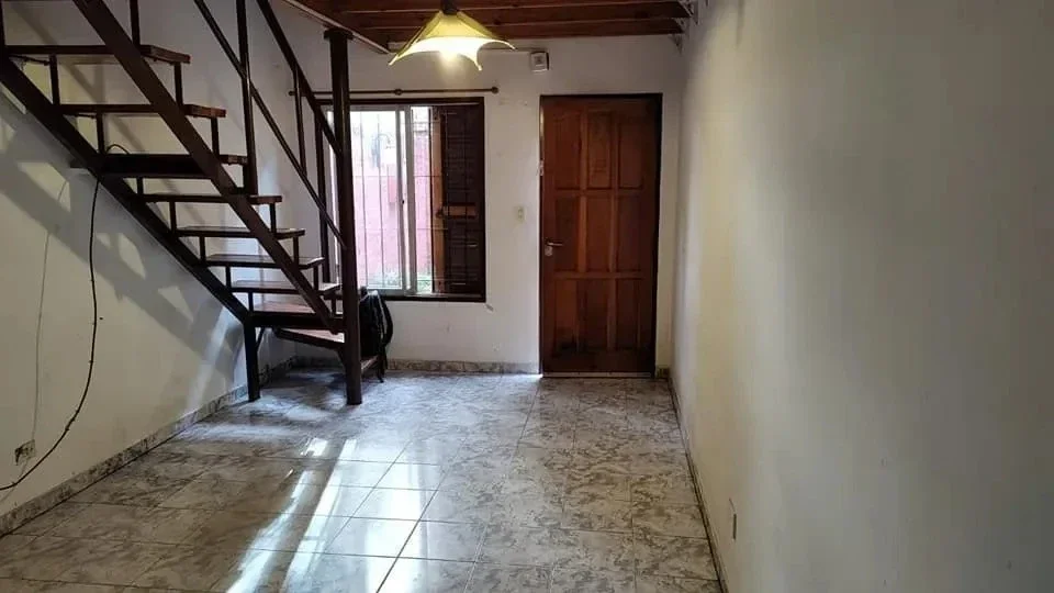 Dúplex 2 ambientes en alquiler con patio en Ramos Mejía - Imagen 5
