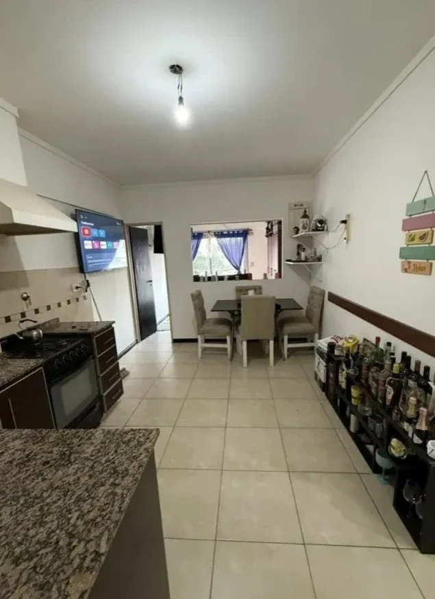 Departamento de 1 dormitorio con pileta en alquiler en Morón - Imagen 2