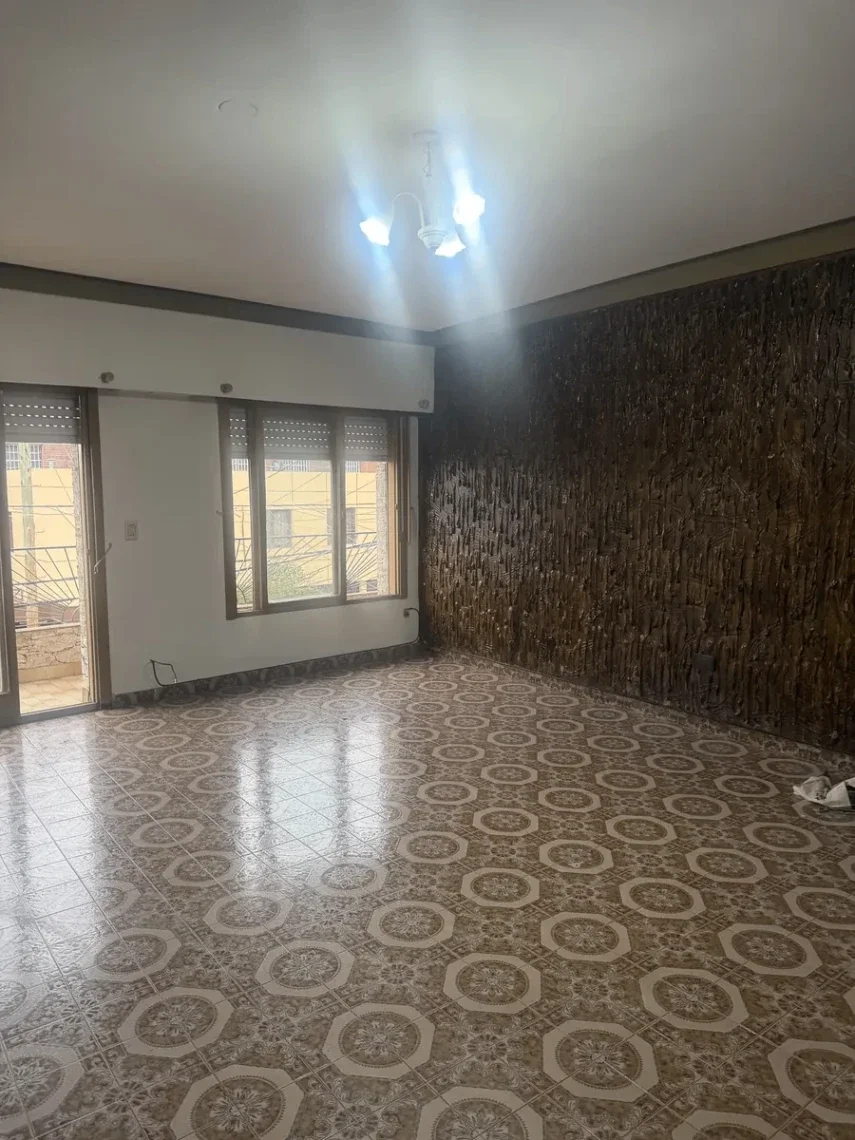 Departamento 3 ambientes con terraza en alquiler en Lomas del Mirador - Imagen 2