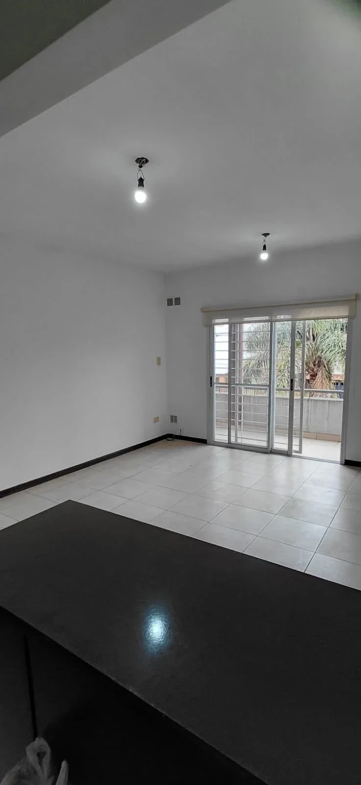 Alquiler departamento 3 ambientes al frente con balcón – Ramos Mejía - Imagen 1