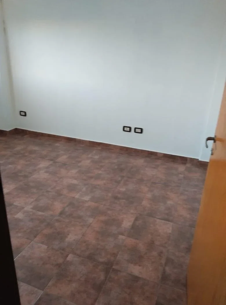 Departamento 2amb en alquiler con balcón y terraza en Lomas del Mirador - Imagen 5
