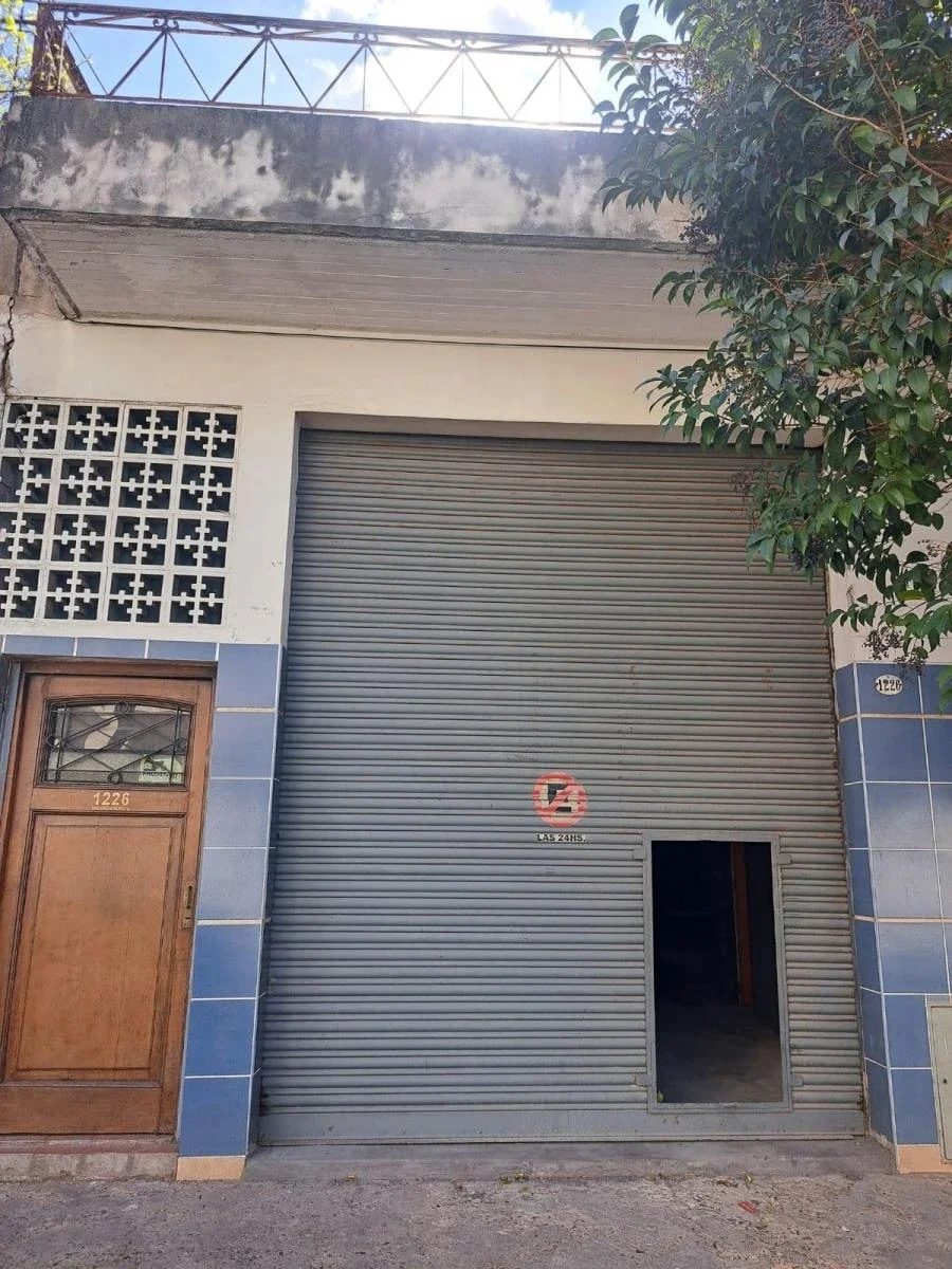 Galpón en venta en Ciudadela – Excelente ubicación a 3 cuadras de Av. Gral. Paz - Imagen 1