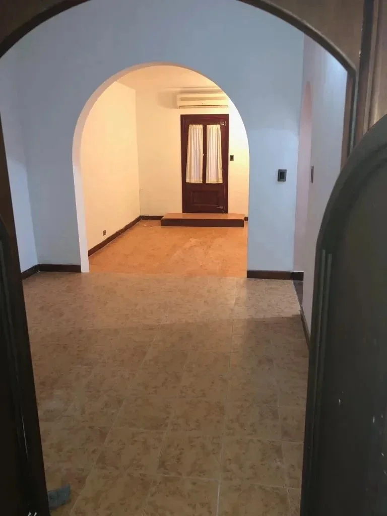 Hermoso Chalet en alquiler con 2 dormitorios, patio y cochera en Ituzaingó Norte - Imagen 4