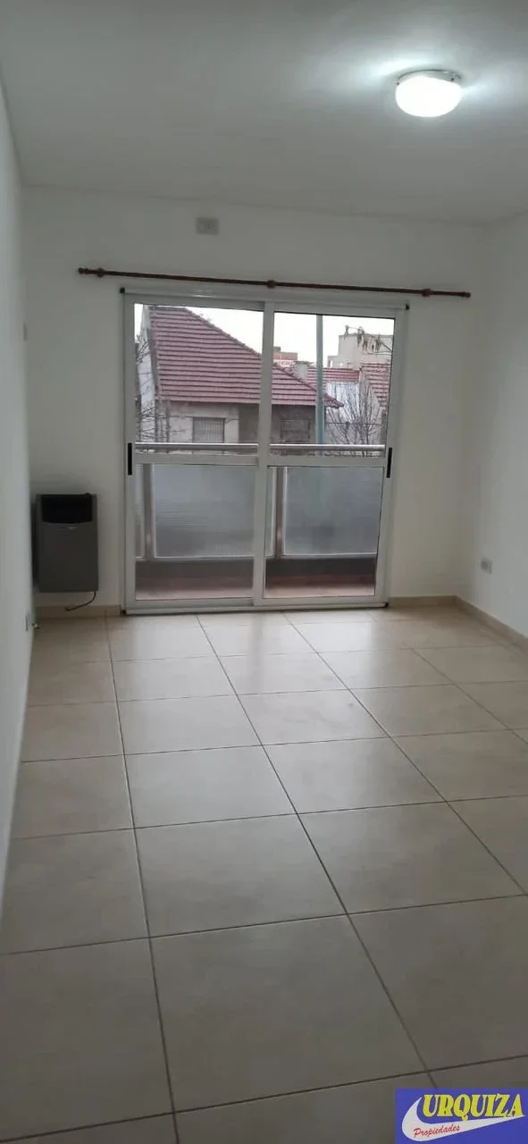 Departamento en alquiler de 1 dormitorio en Morón - Imagen 3
