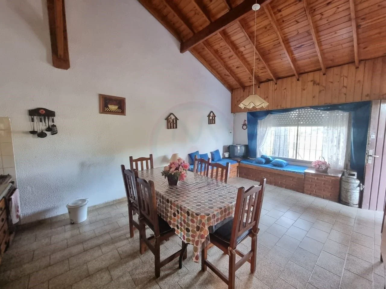 Chalet en venta de 3 dormitorios c/ cochera en Zona Sur - Imagen 5