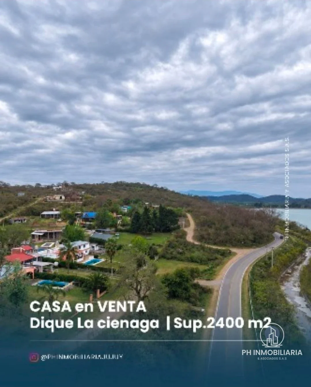 Casa en venta c/ cochera en El Carmen - Imagen 1
