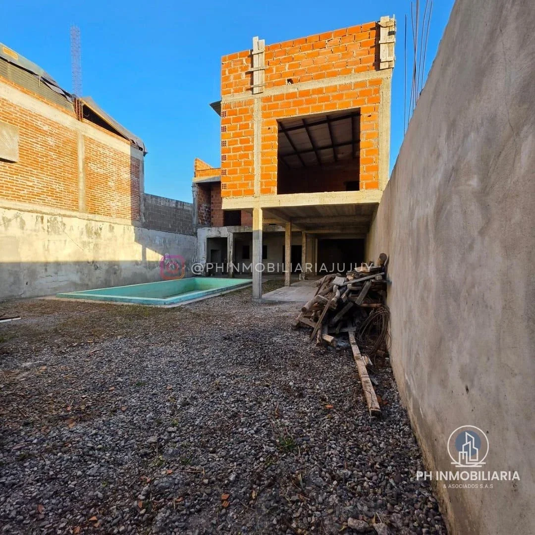 Casa en venta c/ cochera en Otros Barrios - Imagen 3