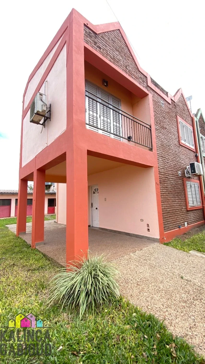 Casa en venta c/ cochera en San José - Imagen 2