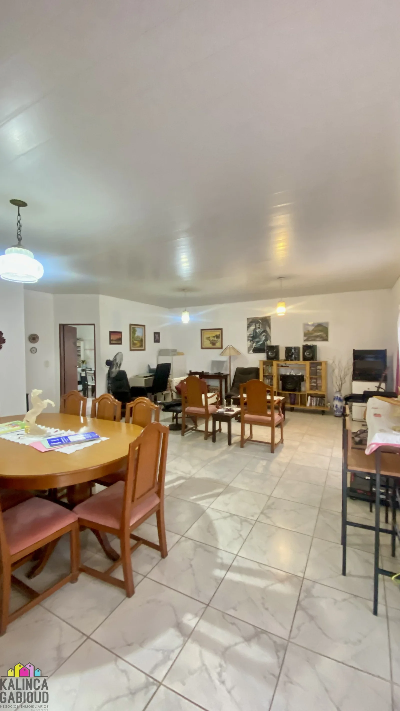 Casa en venta c/ cochera en Villa Elisa - Imagen 3