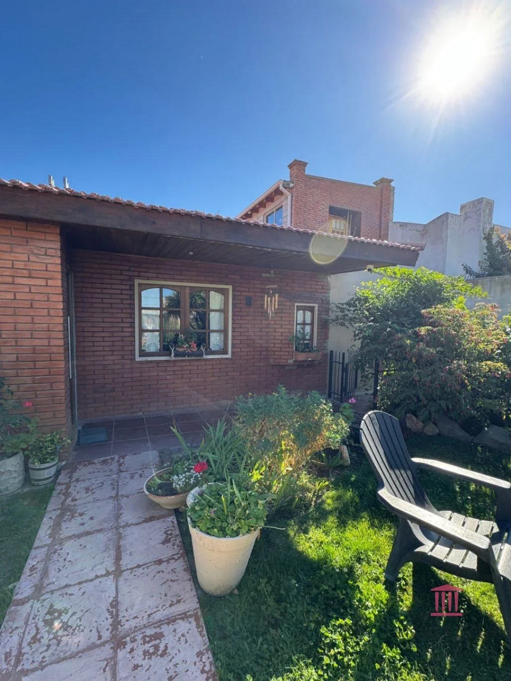 CASA EN VENTA 3 HABT EXCELENTE ZONA!! - Imagen 2