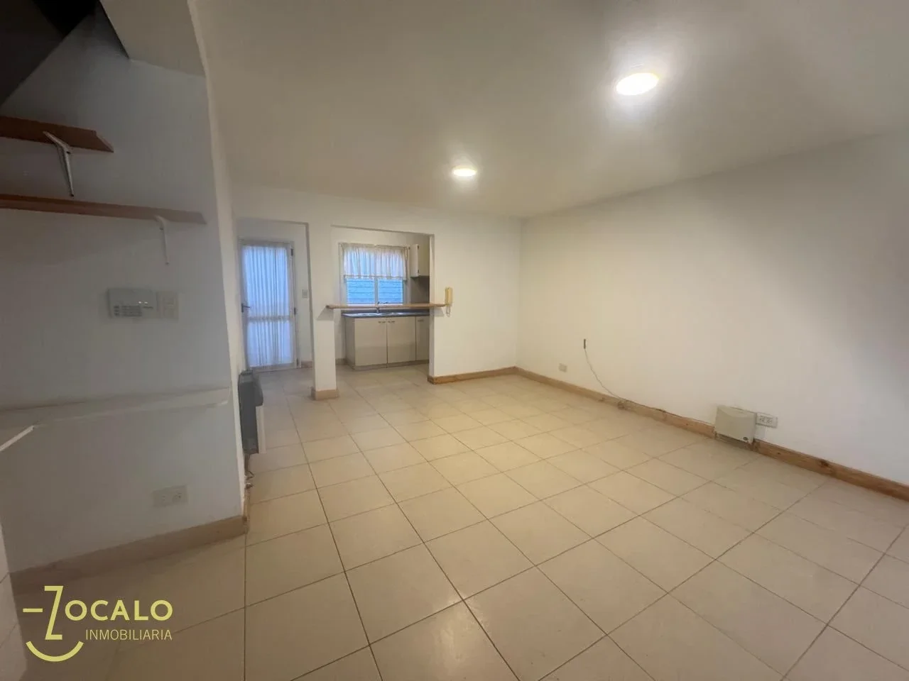 Alquiler de Duplex  en sexta sección ( doble cochera) - Imagen 2