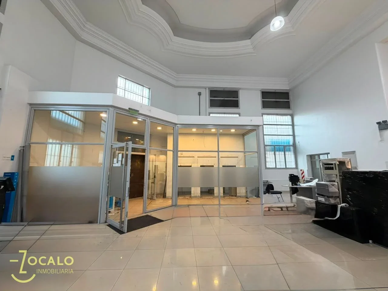 Imponente Local Comercial en Godoy Cruz - Imagen 2