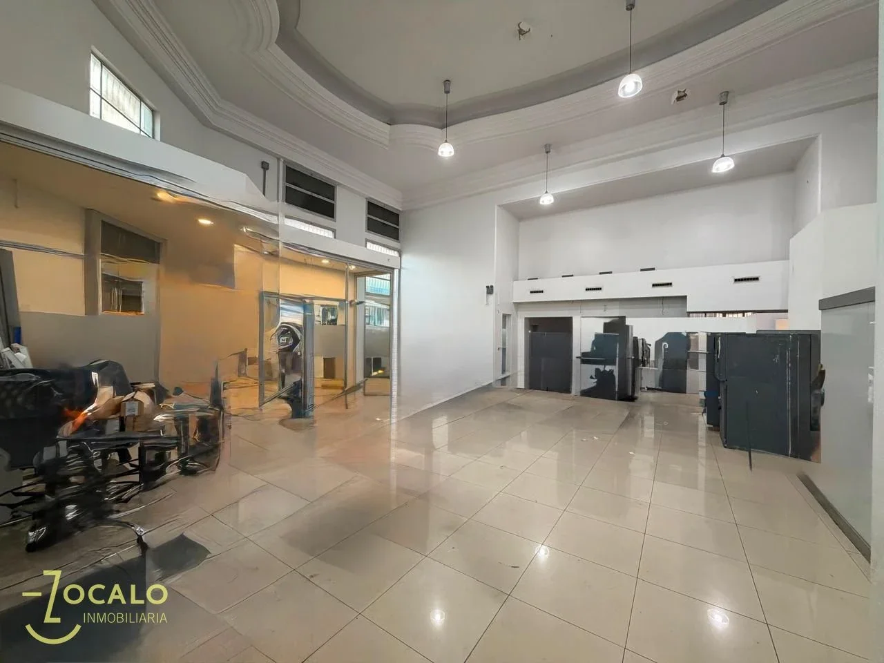 Imponente Local Comercial en Godoy Cruz - Imagen 4