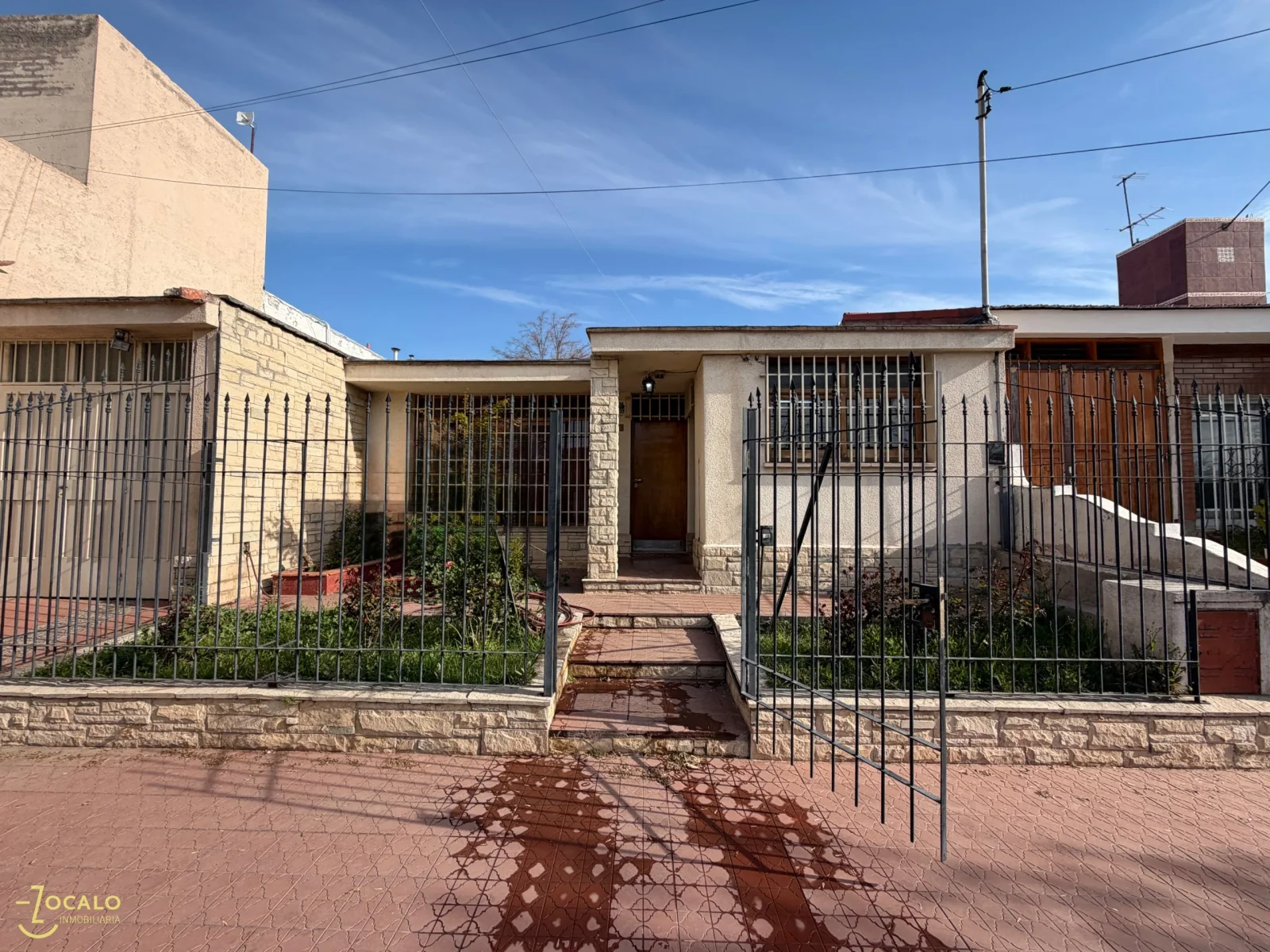 Casa en venta en Godoy Cruz - Imagen 1