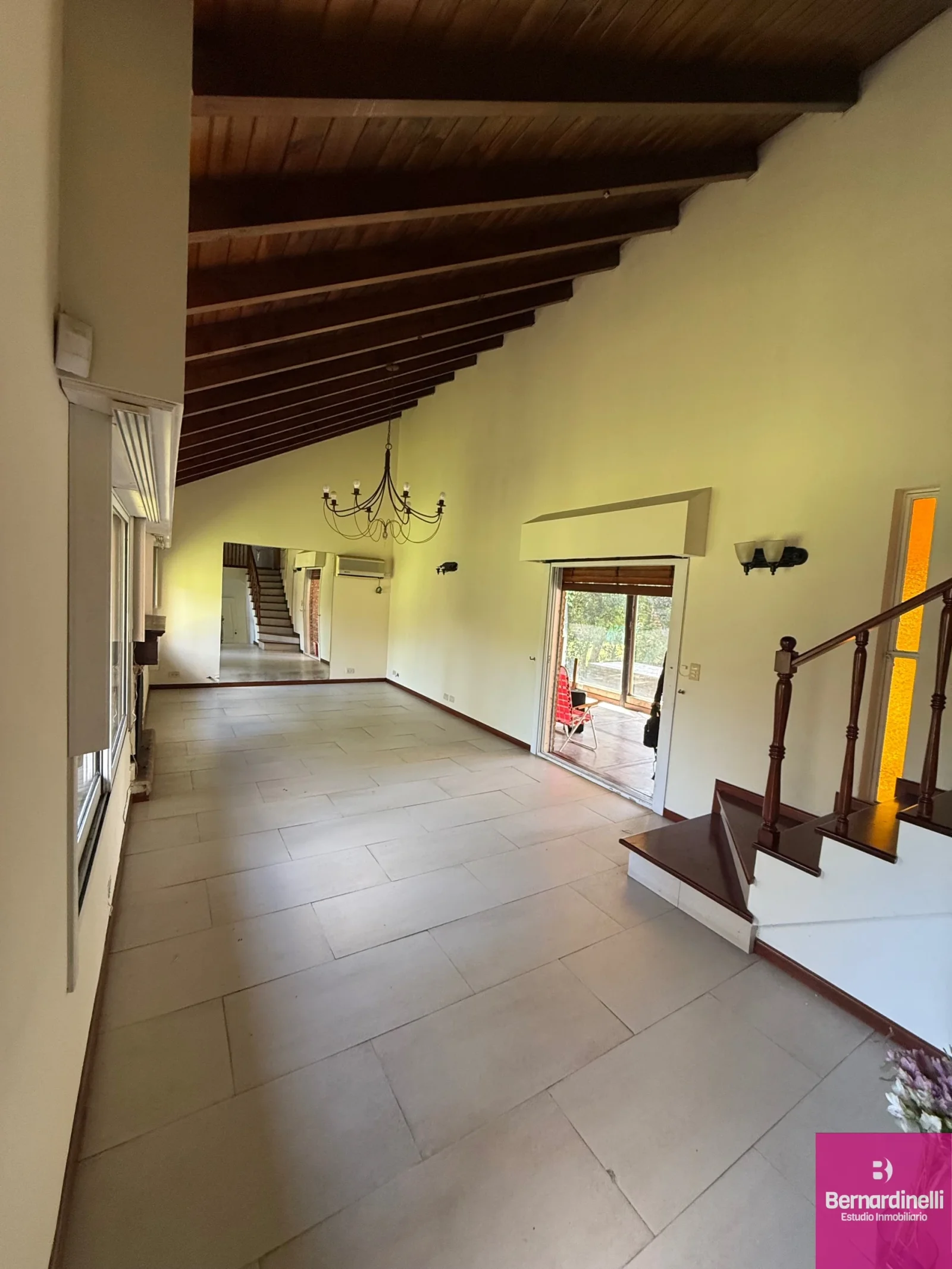 Casa en venta en Malvinas Argentinas - Imagen 2
