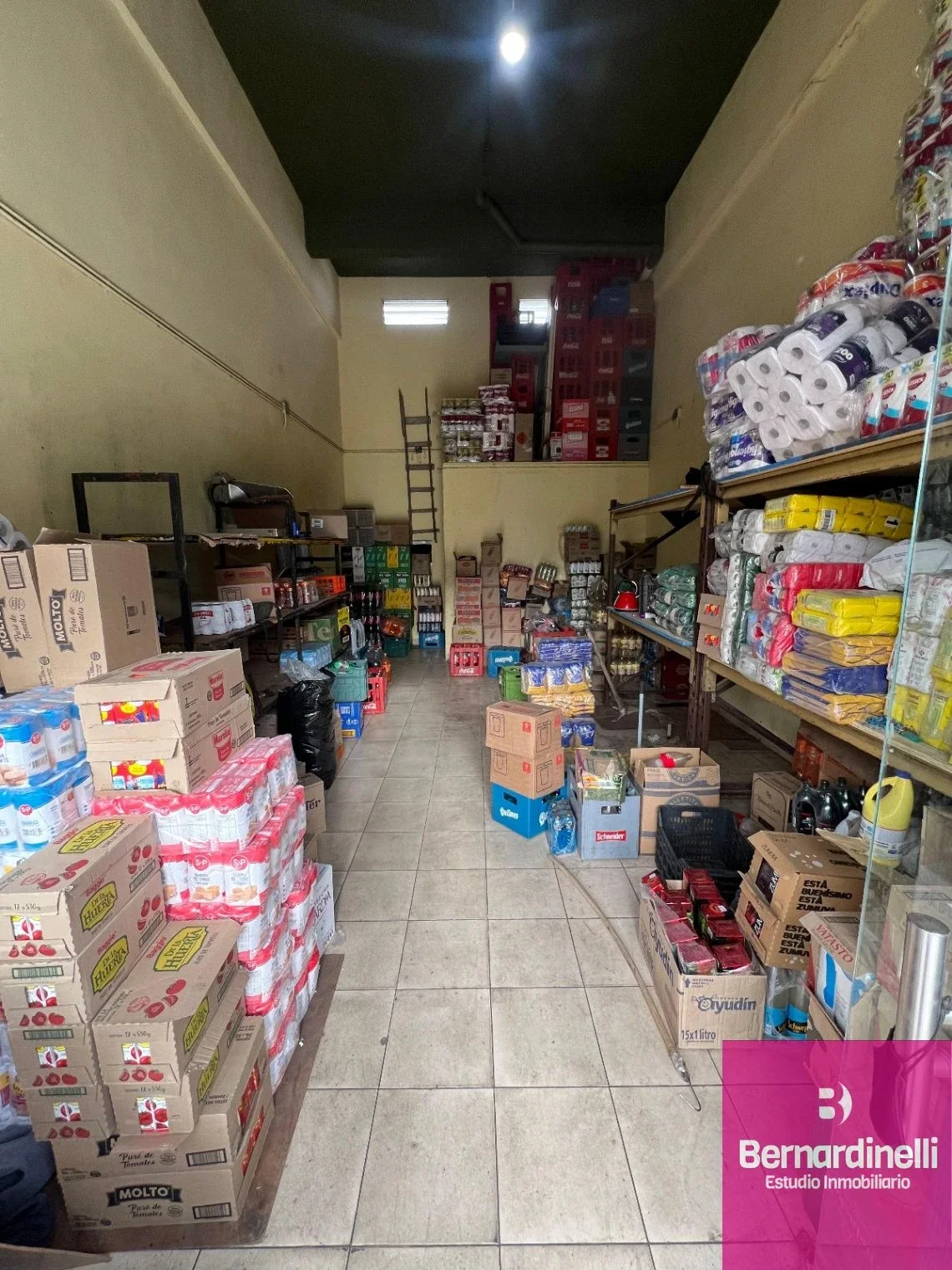 Local comercial en alquiler ubicado en Bella Vista - Imagen 3