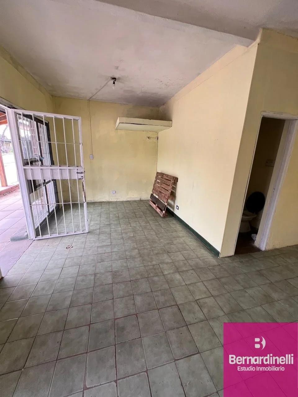 Local comercial en alquiler ubicado en Campo de Mayo - Imagen 4