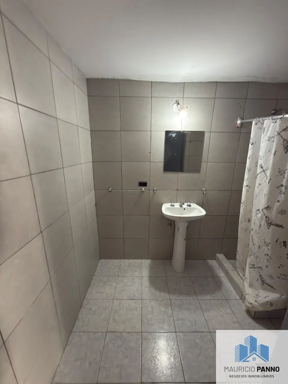 Casa en alquiler en Capitán Sarmiento - Imagen 3
