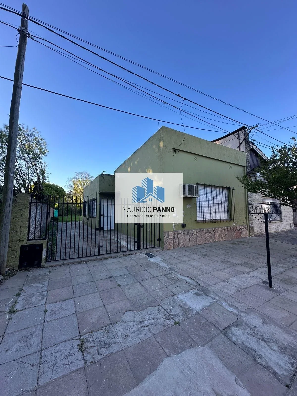 Casa en alquiler c/ cochera en Capitán Sarmiento - Imagen 1