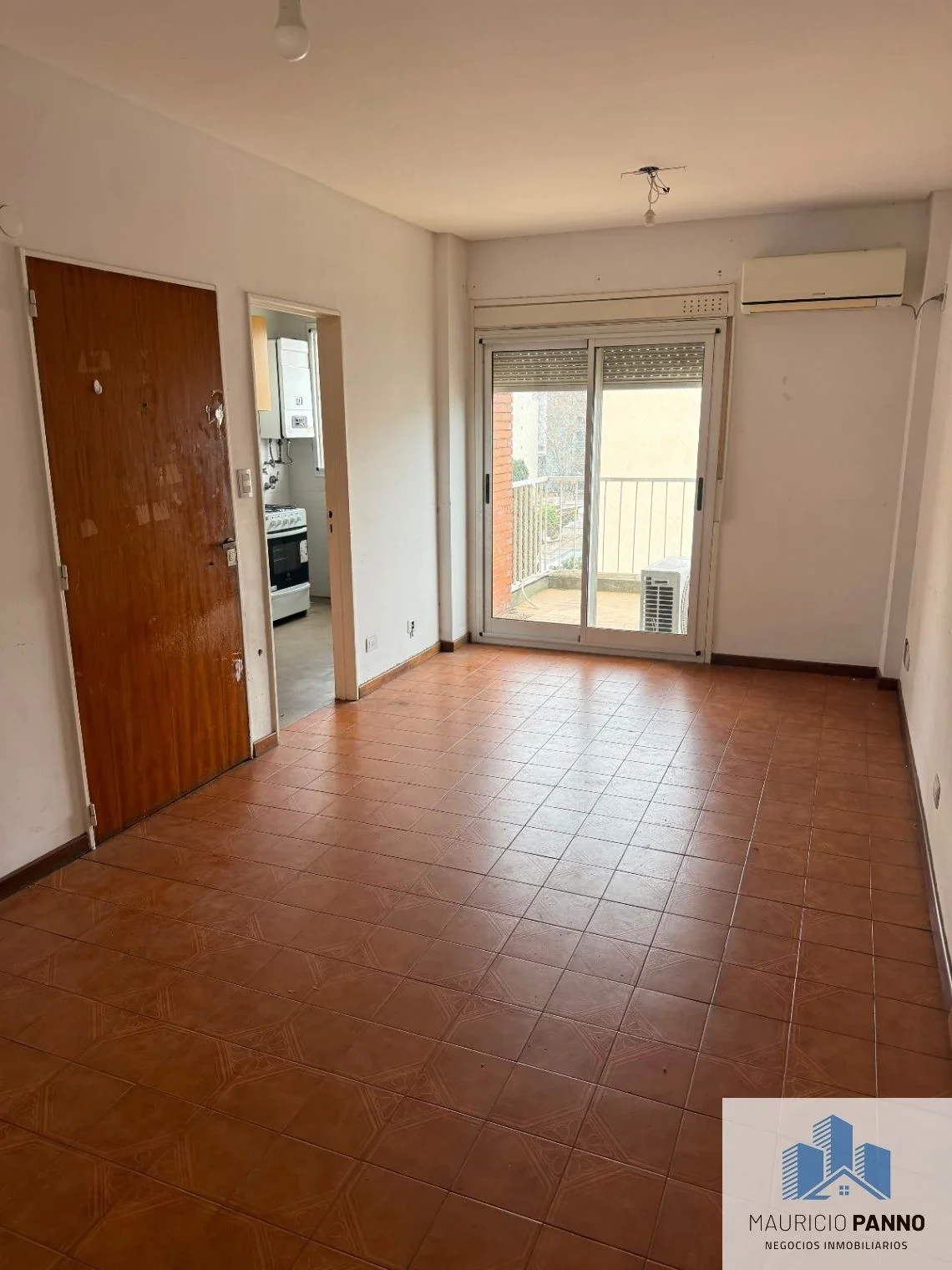 Excelente Departamento de 3 Ambientes con Balcón Al Frente en Flores - Imagen 4
