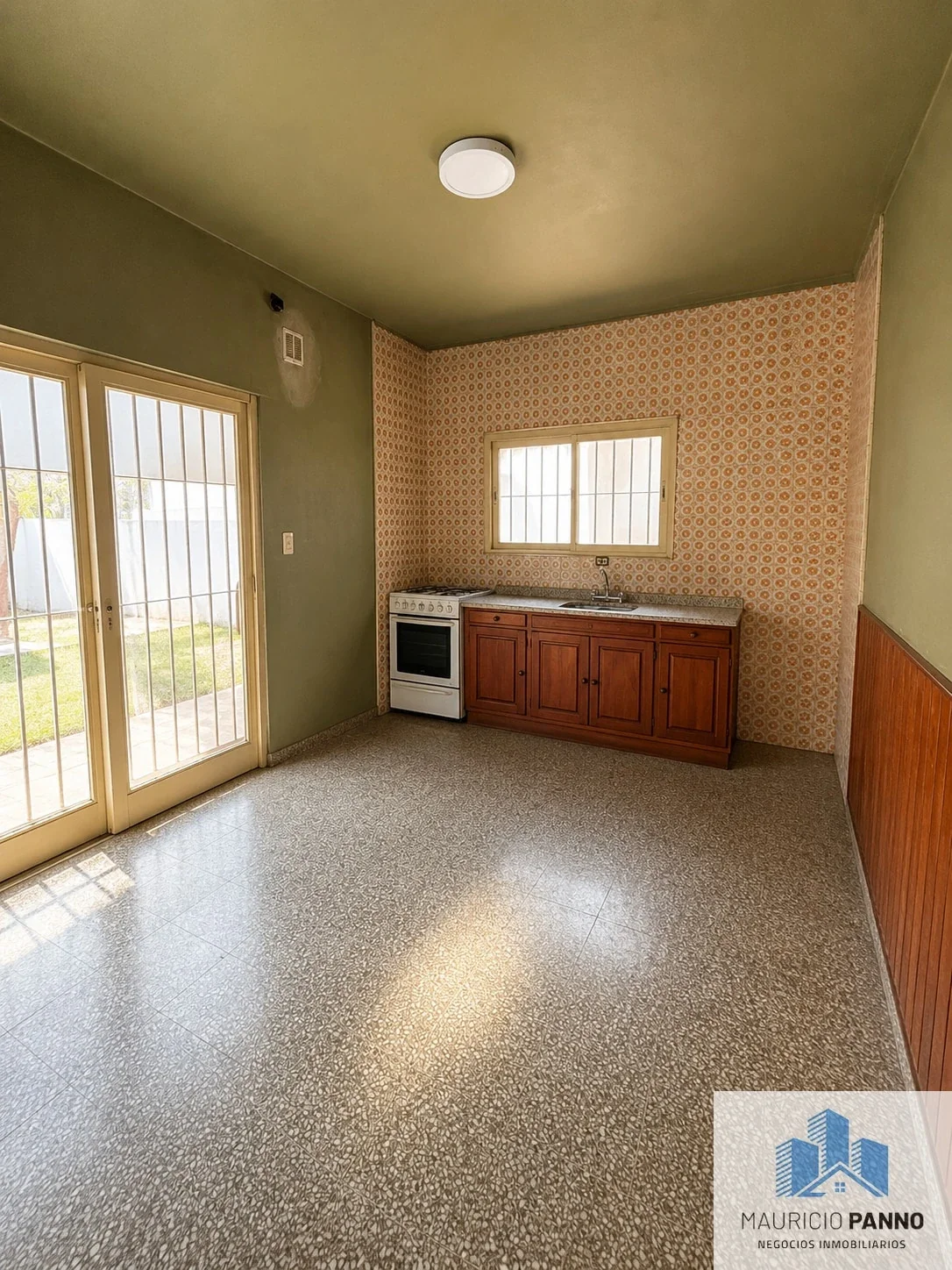 Casa en venta c/ cochera en Capitán Sarmiento - Imagen 2
