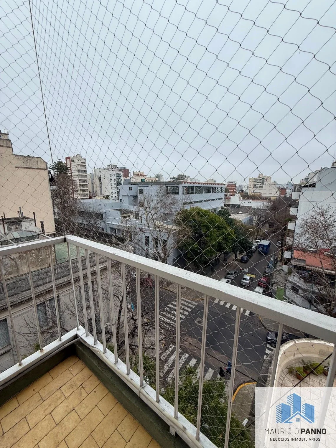 Excelente Departamento de 3 Ambientes con Balcón Al Frente en Flores - Imagen 1