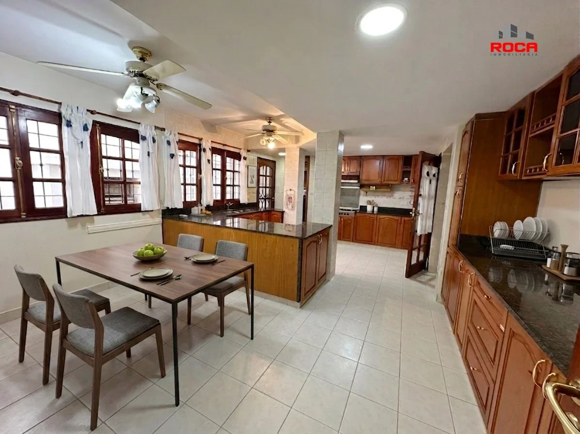 Casa en venta de 10 ambinetes c/ cochera en Centro de Jujuy - Imagen 5