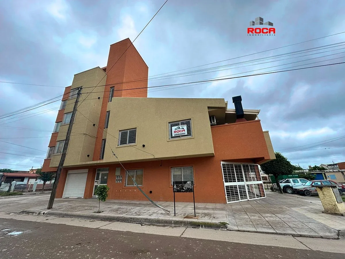 Departamento en alquiler de 3 dormitorios c/ cochera en San Pedrito - Imagen 1