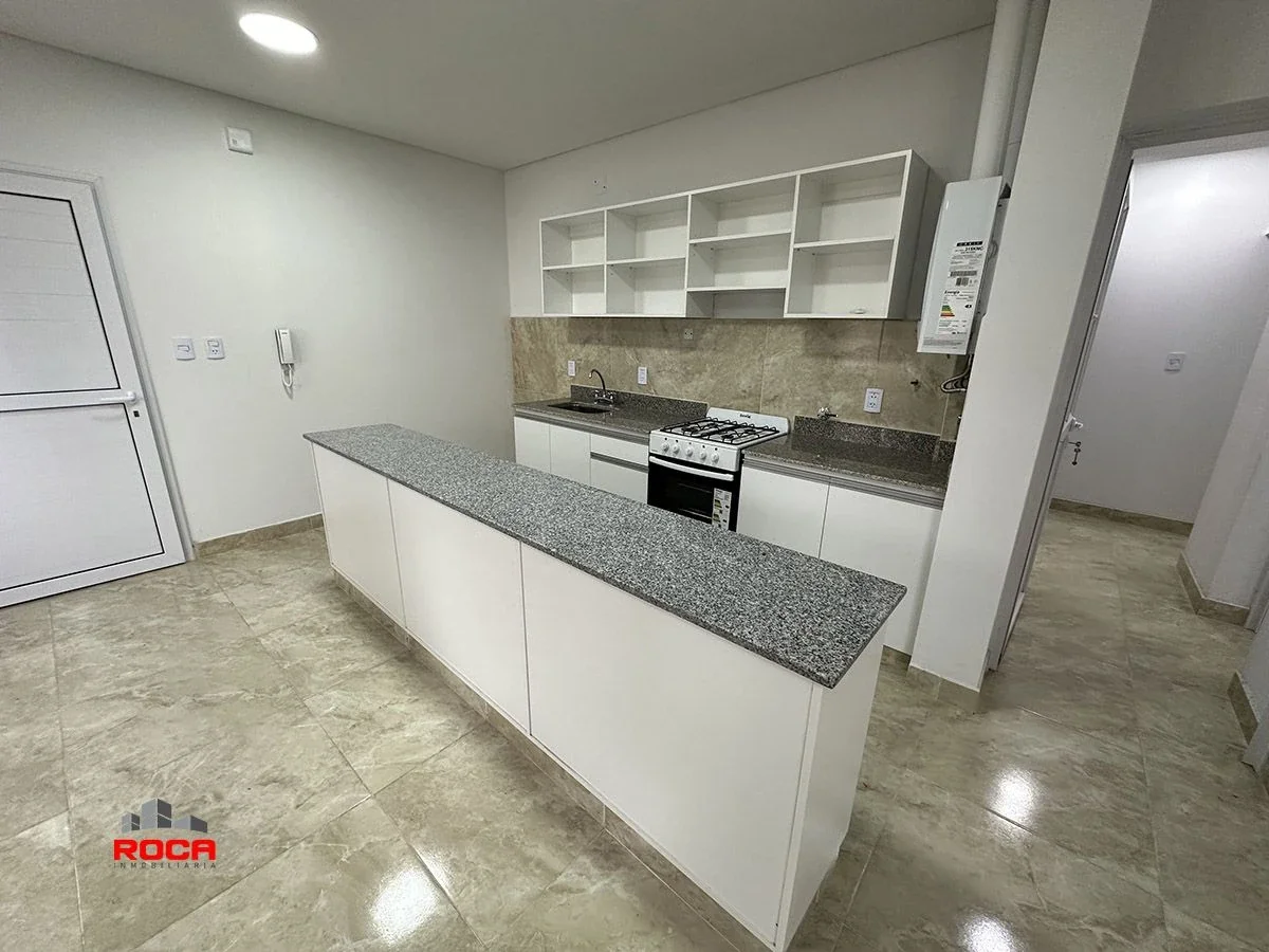 Departamento en alquiler de 3 dormitorios c/ cochera en San Pedrito - Imagen 3