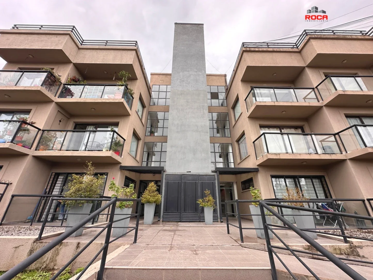 Departamento en alquiler c/ cochera en Alto padilla - Imagen 2