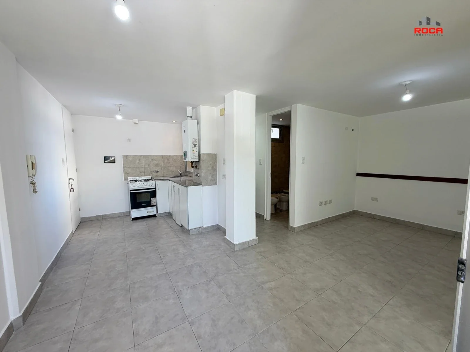 Departamento centrico calle Bustamante - Imagen 2