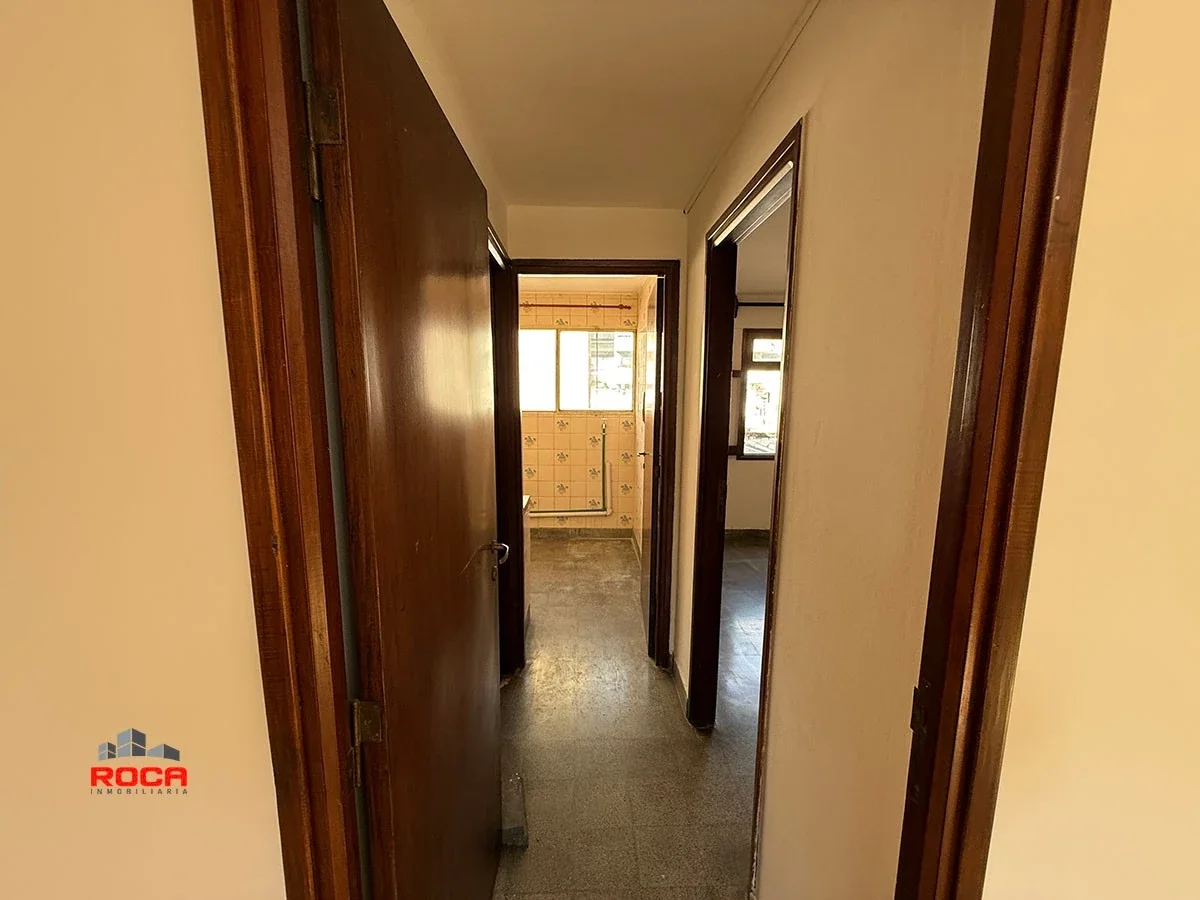 Departamento en alquiler en pleno centro – ¡Ubicación privilegiada! - Imagen 3