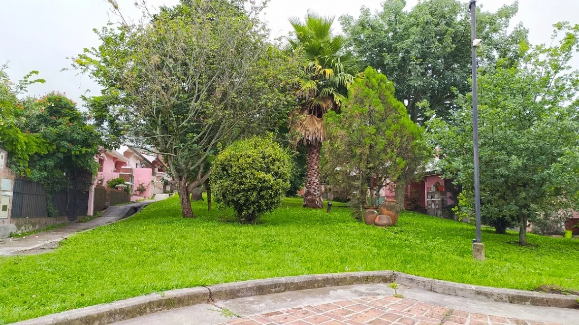 Casa en venta c/ cochera en Bajo la Viña - Imagen 2