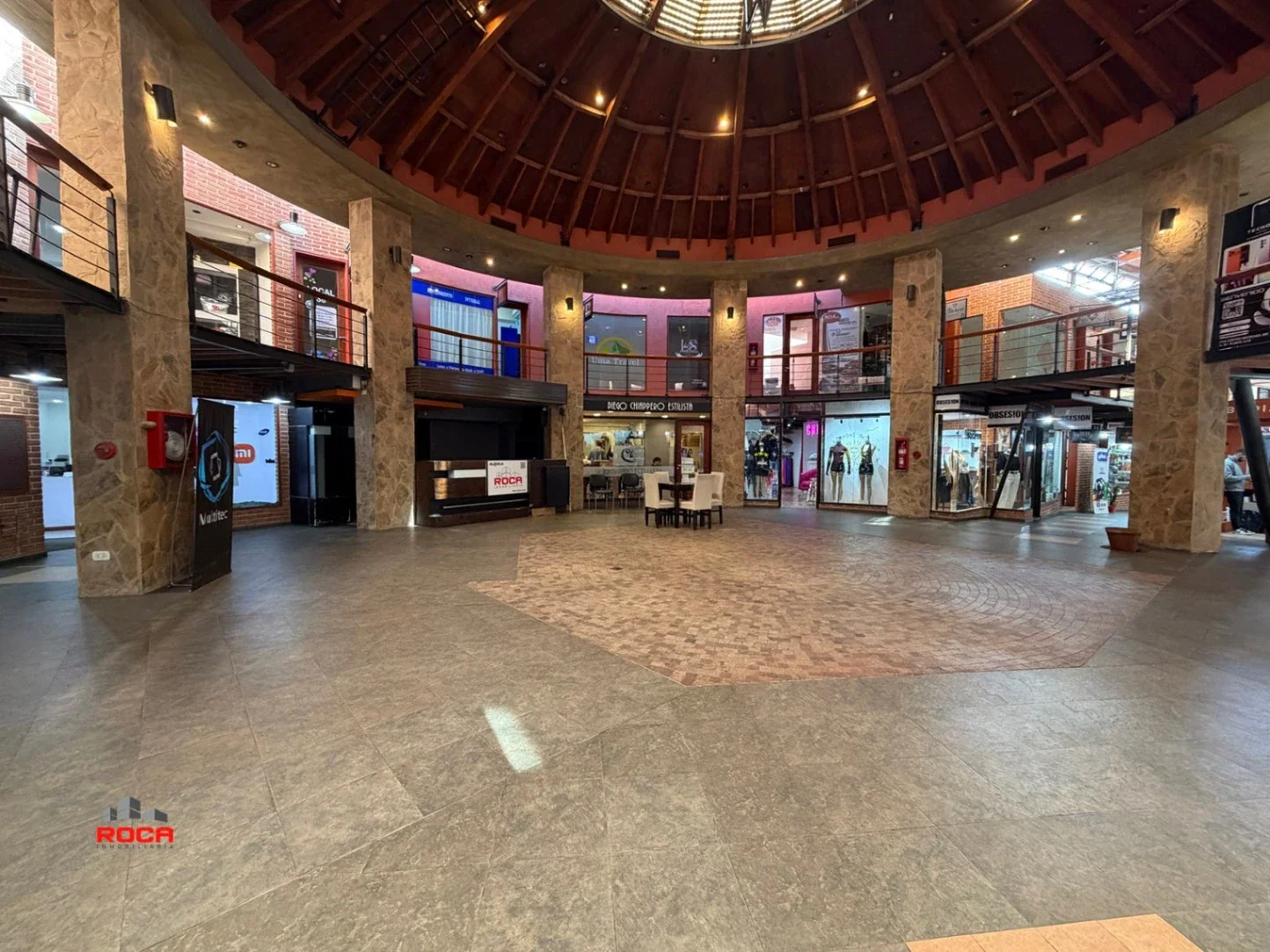 Local comercial en alquiler ubicado en Centro - Imagen 2