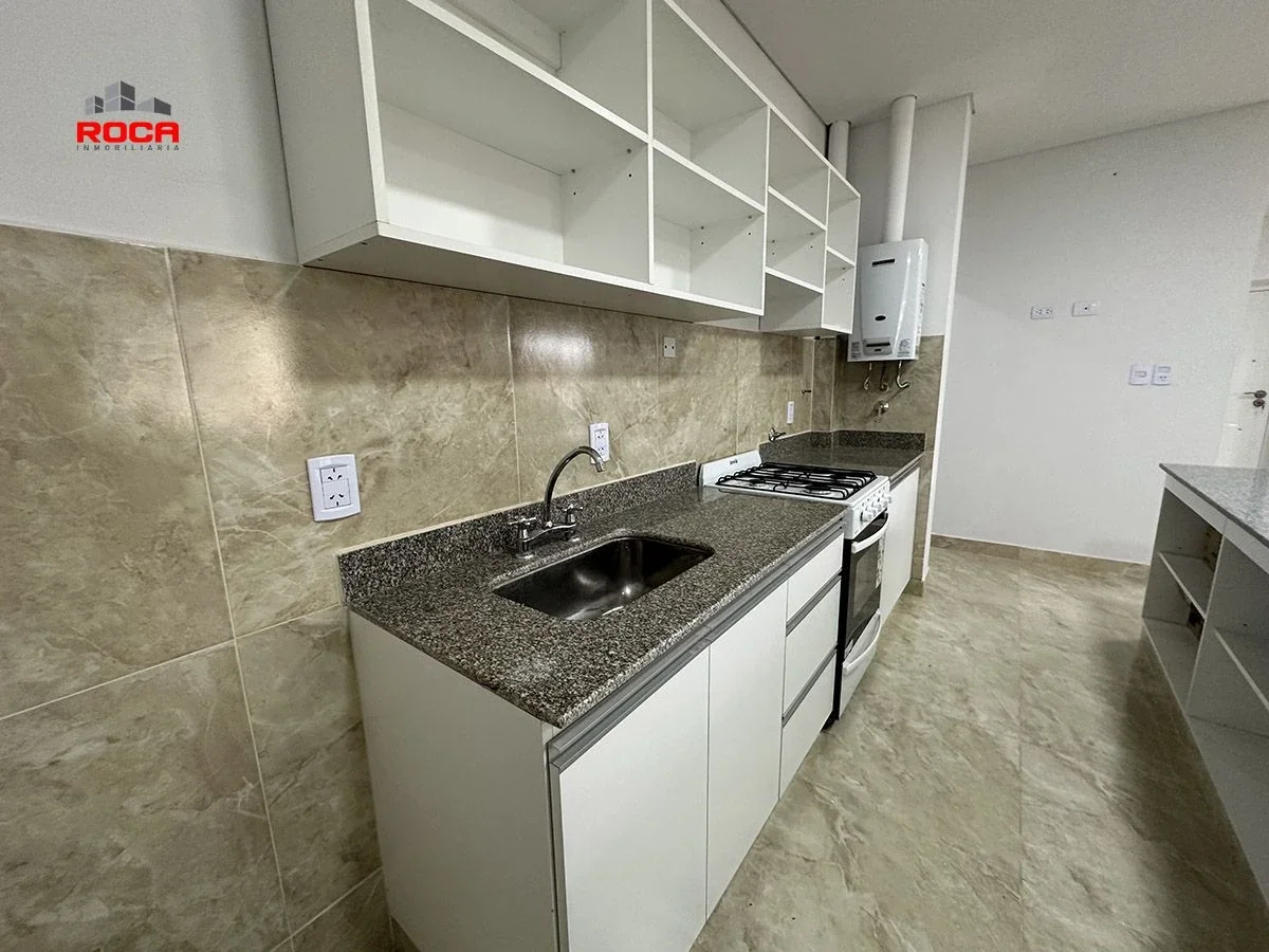 Departamento en alquiler de 3 dormitorios c/ cochera en San Pedrito - Imagen 4