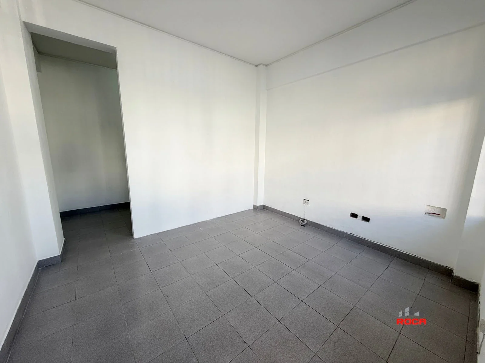 Local comercial en alquiler ubicado en Centro - Imagen 3