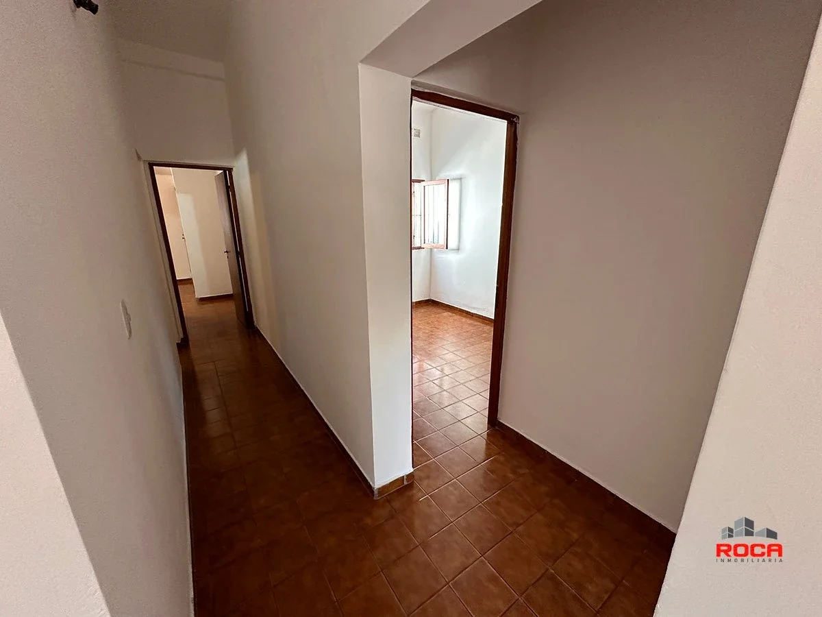 Casa en alquiler en Bajo La Viña – Esquina con excelente ubicación - Imagen 5