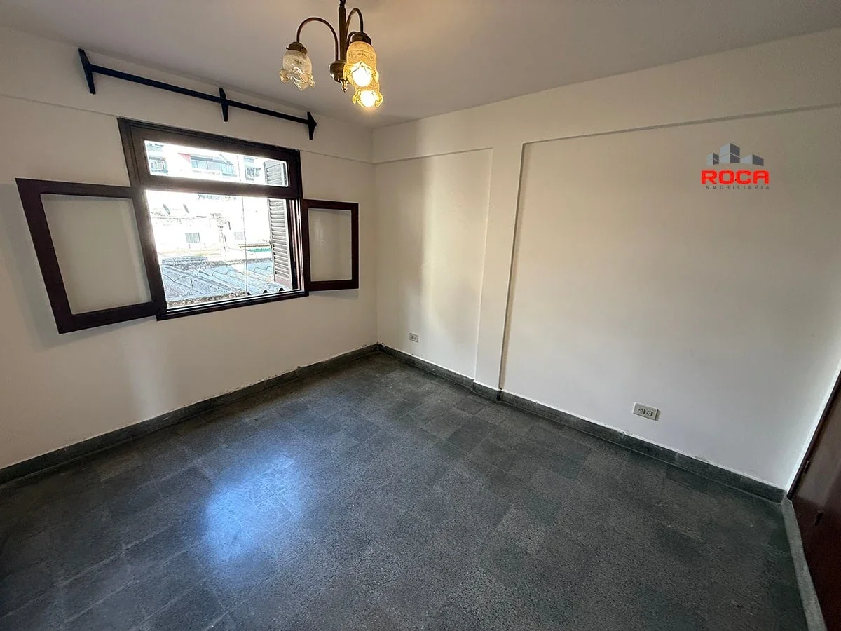 Departamento en alquiler en pleno centro – ¡Ubicación privilegiada! - Imagen 4