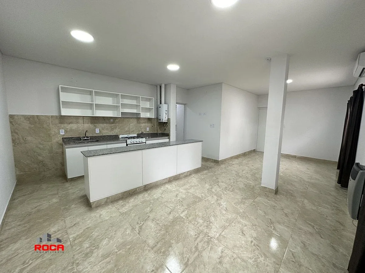 Departamento en alquiler de 3 dormitorios c/ cochera en San Pedrito - Imagen 2