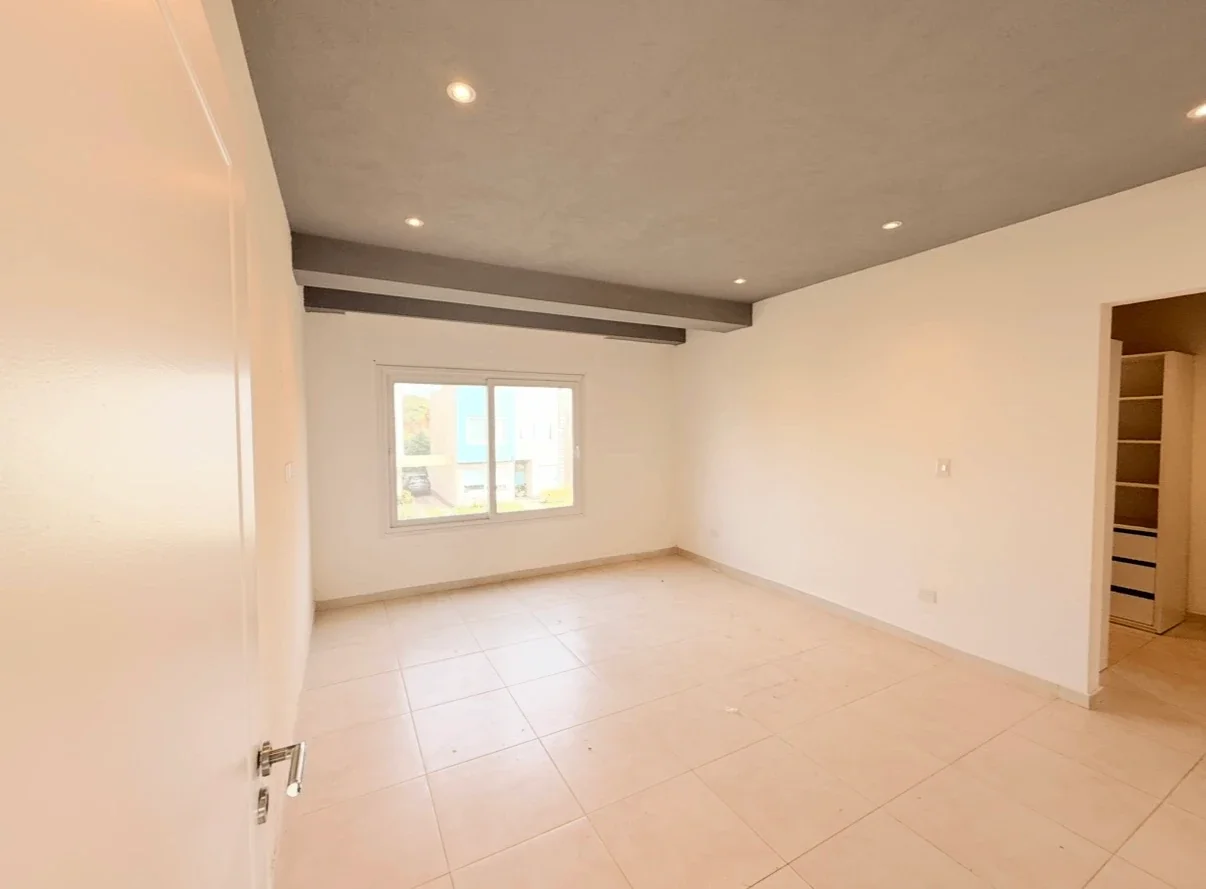 Casa en venta c/ cochera en Bella Vista - Imagen 4