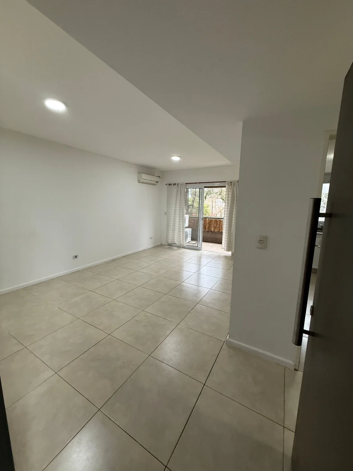Departamento en venta c/ cochera en Malvinas Argentinas - Imagen 4