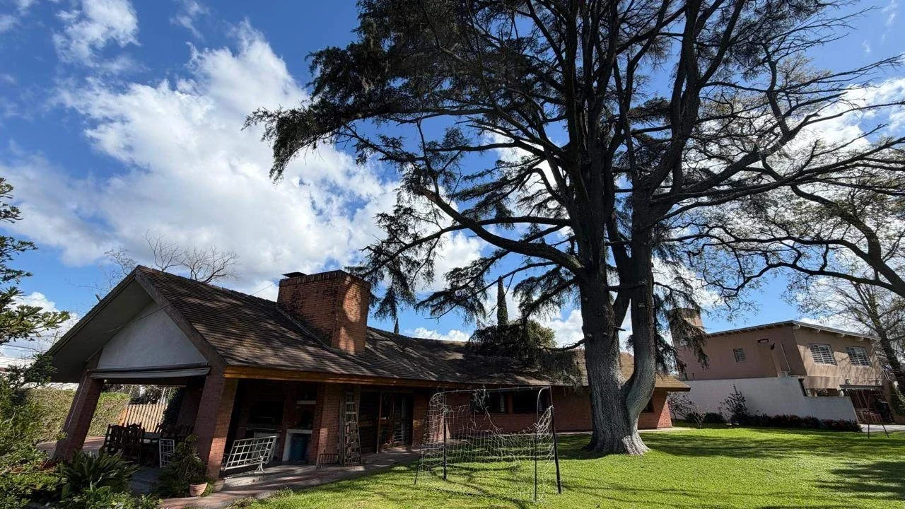 Casa en venta c/ cochera en Bella Vista - Imagen 1