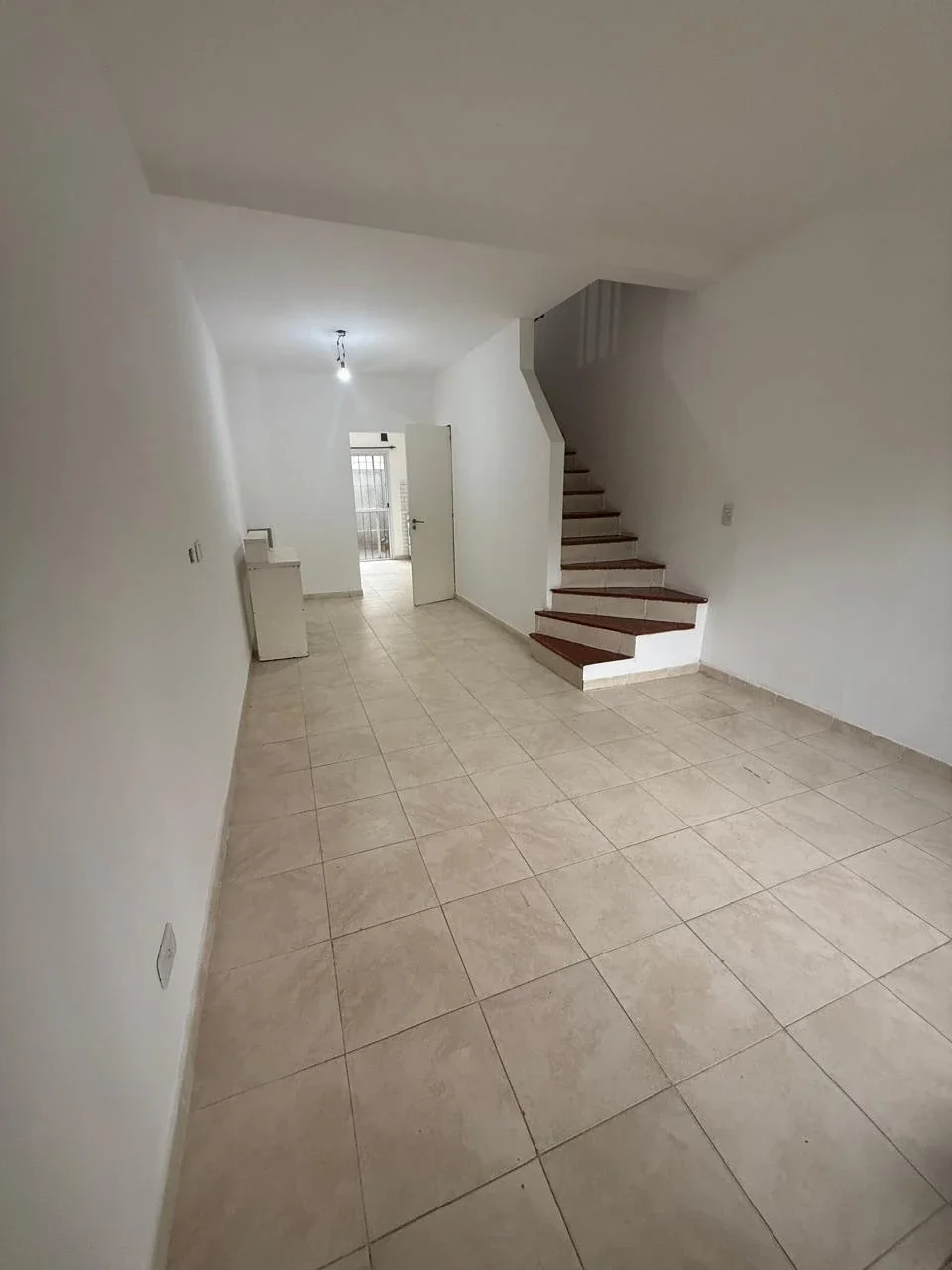 Dúplex en alquiler c/ cochera en Muñiz - Imagen 1