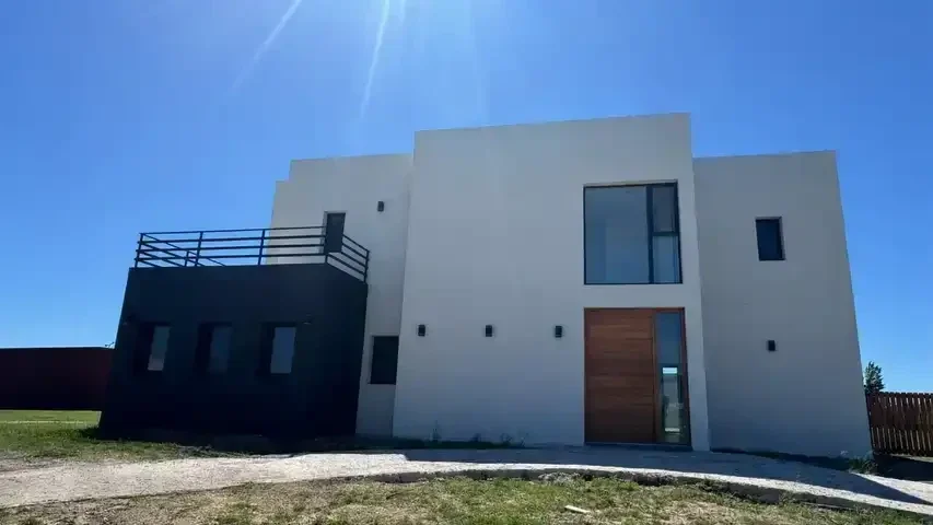 Casa en venta c/ cochera en San Sebastián - Imagen 4